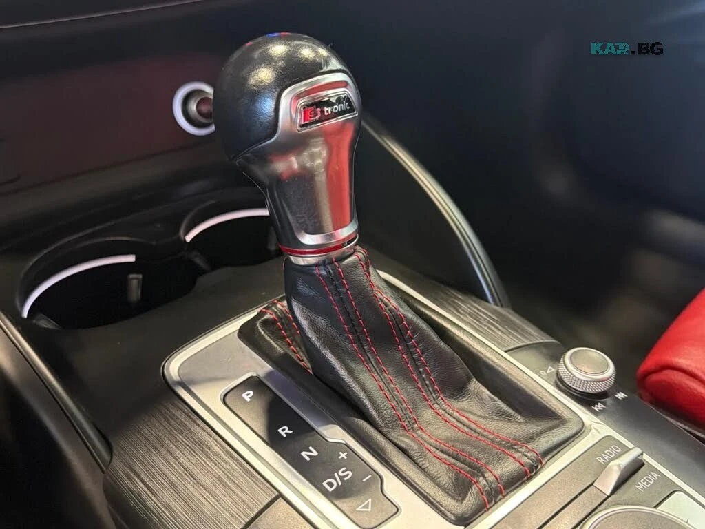 Audi S3 Quattro * 360 * F1 *  АвтоКредит * (ЦЕНА ДО БГ), снимка 14 - Автомобили и джипове - 56039096