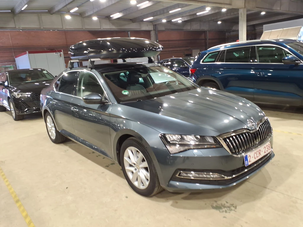 Skoda Superb 2.0 CRTDI NAVI LED LEATHER | Mobile.bg � ����������� 2