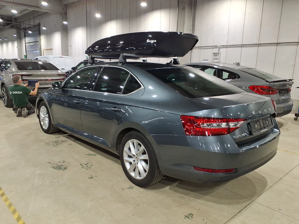 Skoda Superb 2.0 CRTDI NAVI LED LEATHER | Mobile.bg � ����������� 3