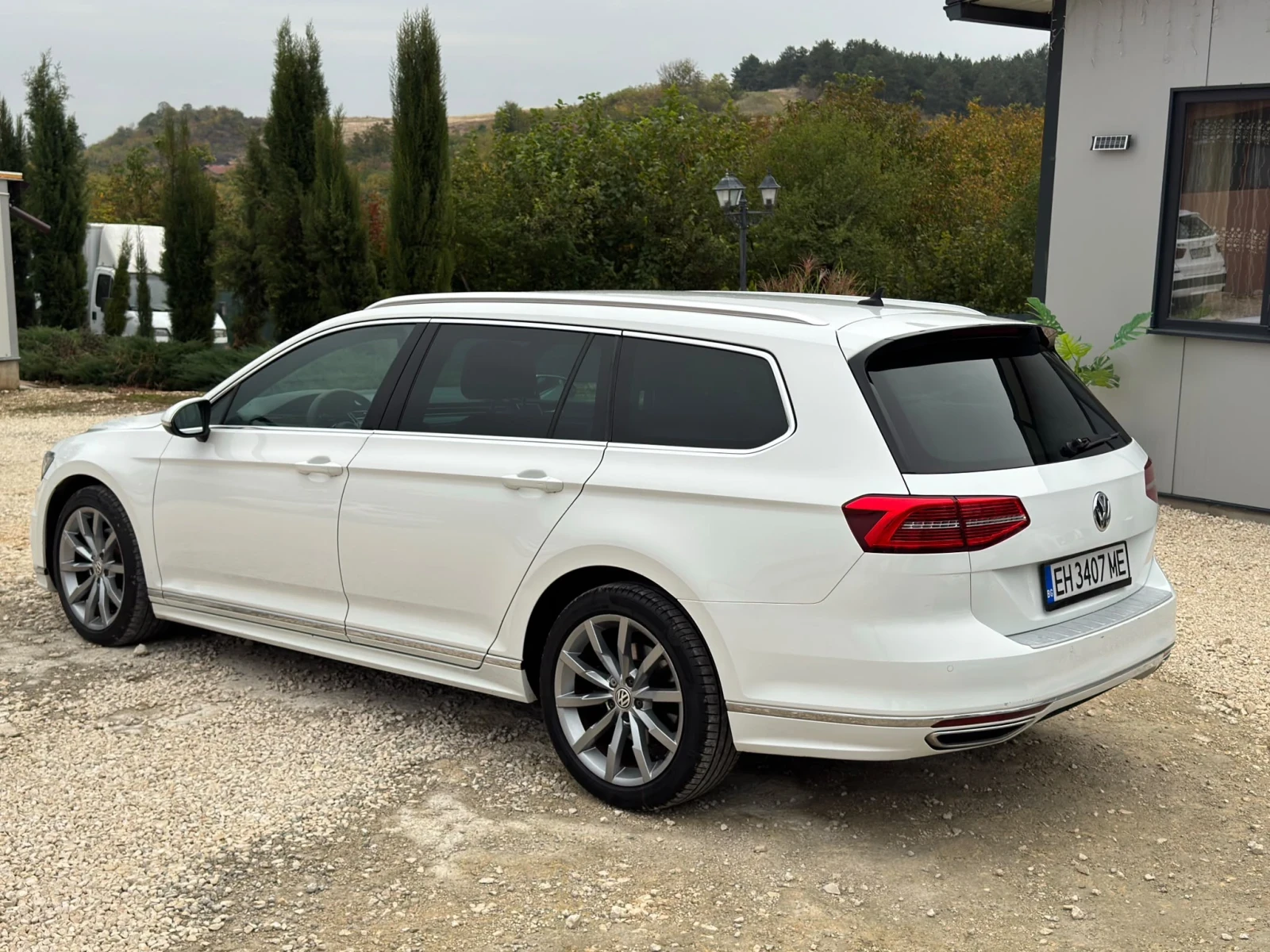 VW Passat R-line, снимка 4 - Автомобили и джипове - 56707708
