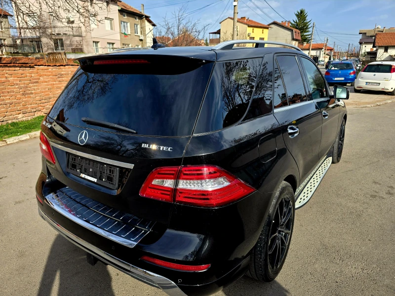 Mercedes-Benz ML 350 AMG Фул Екстри! SPORT, снимка 5 - Автомобили и джипове - 49510348