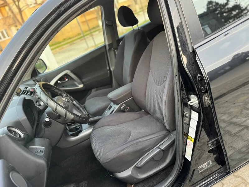 Toyota Rav4 2.2 D-4D 136к.с, снимка 7 - Автомобили и джипове - 52852005