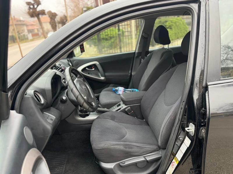 Toyota Rav4 2.2 D-4D 136к.с, снимка 5 - Автомобили и джипове - 52852005