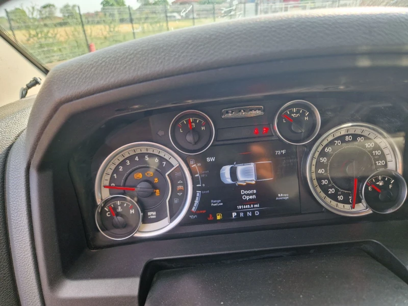 Dodge RAM 1500, снимка 10 - Автомобили и джипове - 52948745