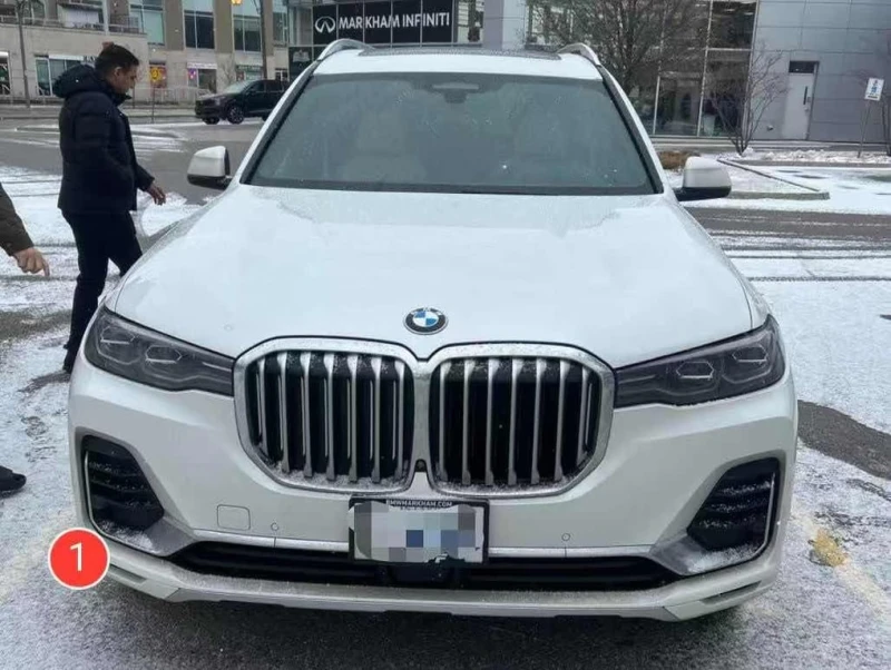 BMW X7 * xDrive40i * CARFAX * БЕЗ ПЪРВОНАЧАЛНА ВНОСКА, снимка 6 - Автомобили и джипове - 53079176