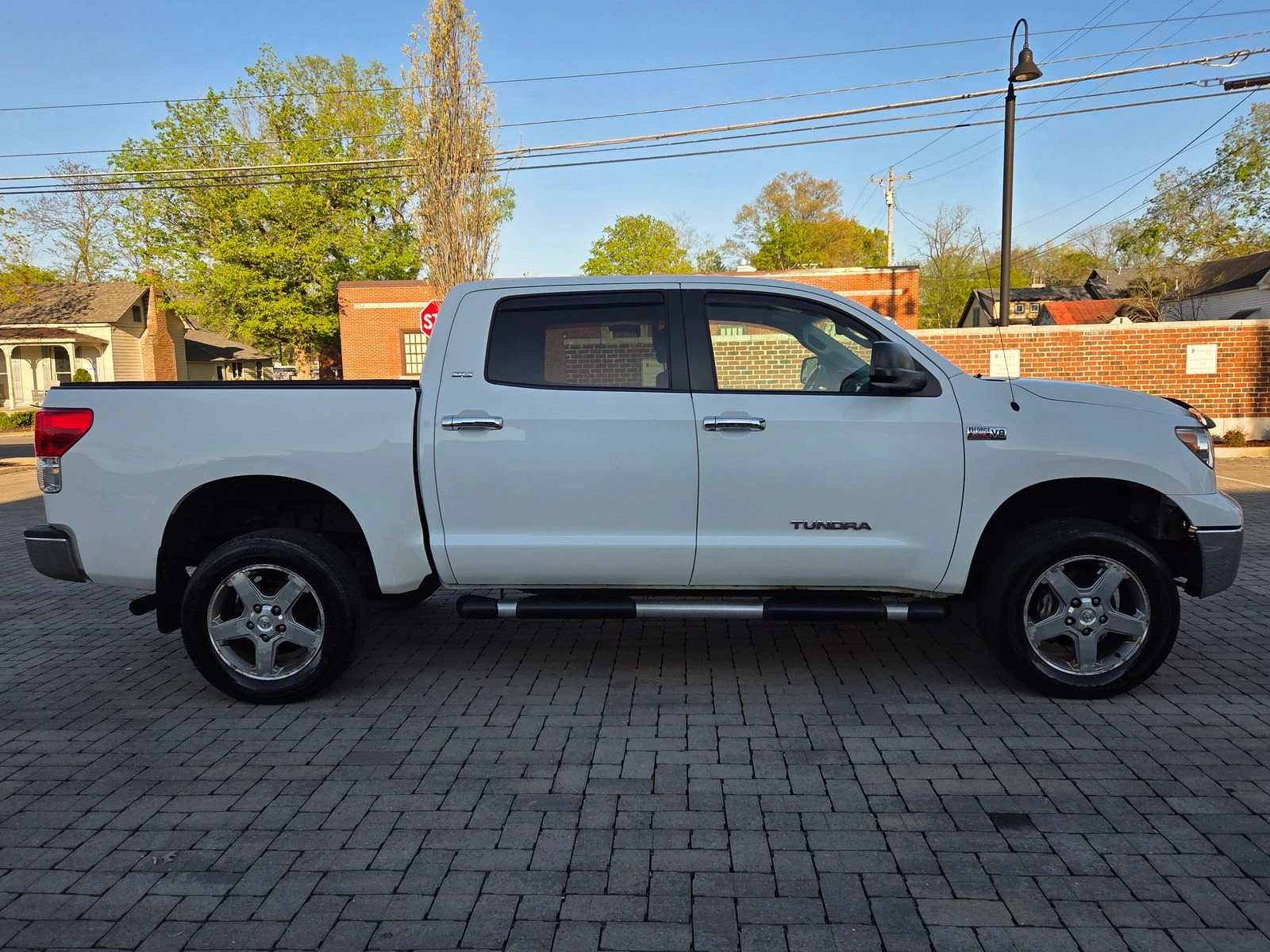 Toyota Tundra SR5* 5.7 V8* перфектен за газ* от шоурум - изображение 5