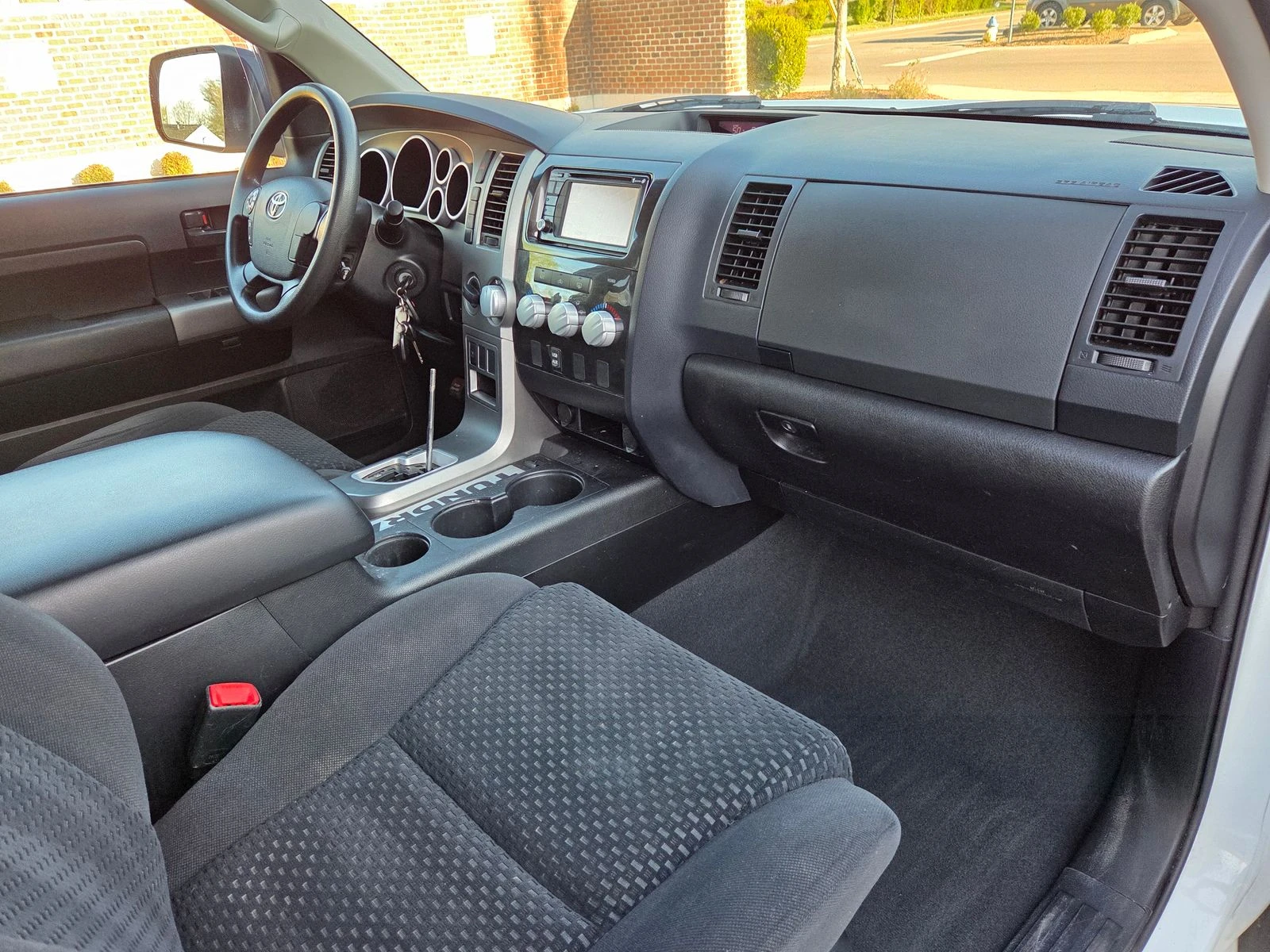 Toyota Tundra SR5* 5.7 V8* перфектен за газ* от шоурум - изображение 8