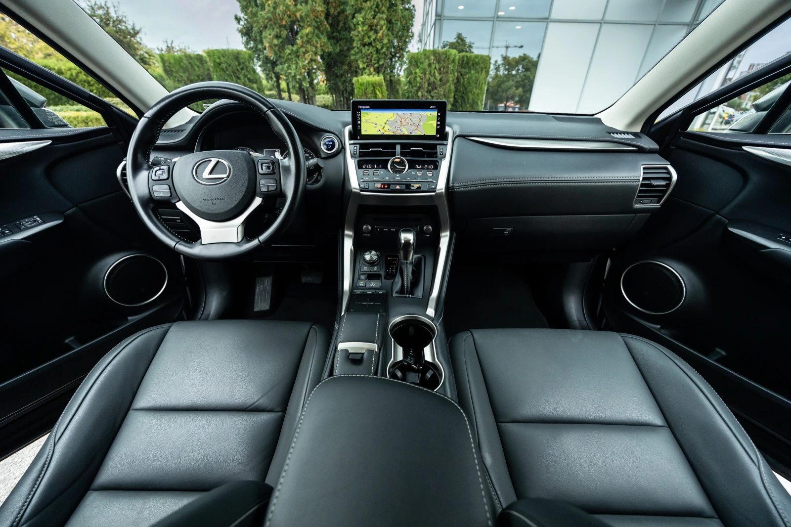Lexus NX 300h PREMIUM 4X4 ГАРАНЦИЯ - изображение 9
