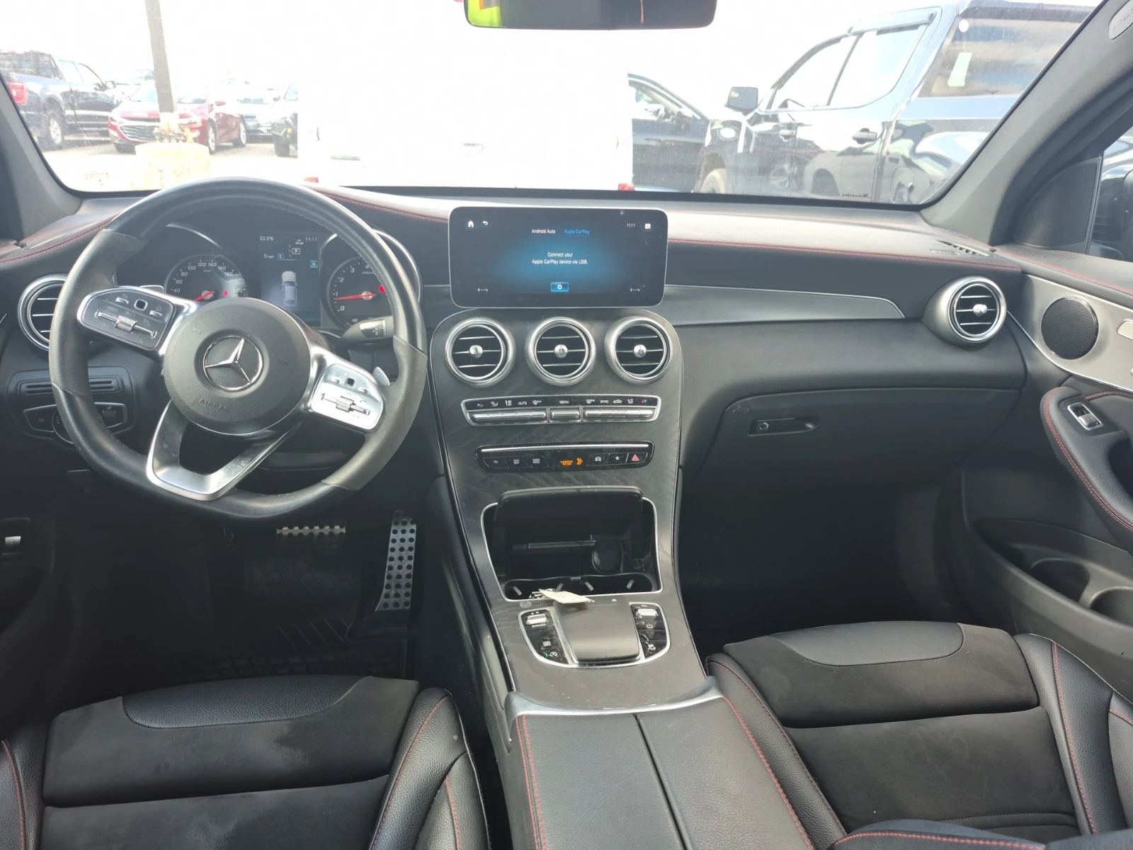 Mercedes-Benz GLC 300 4MATIC * CARFAX * АвтоКредит * Цена до България*  - изображение 7