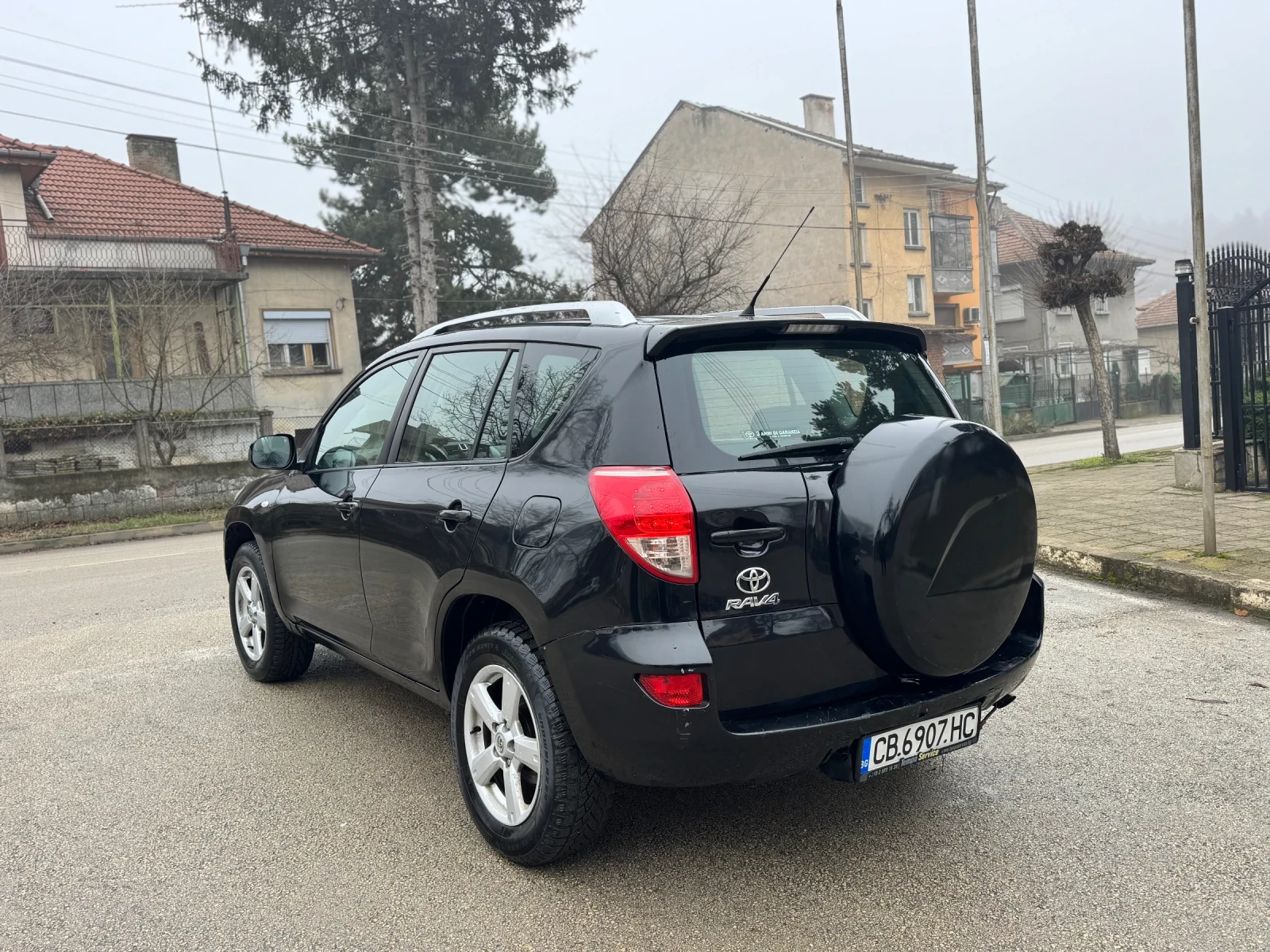 Toyota Rav4 2.2 D-4D 136к.с - изображение 4