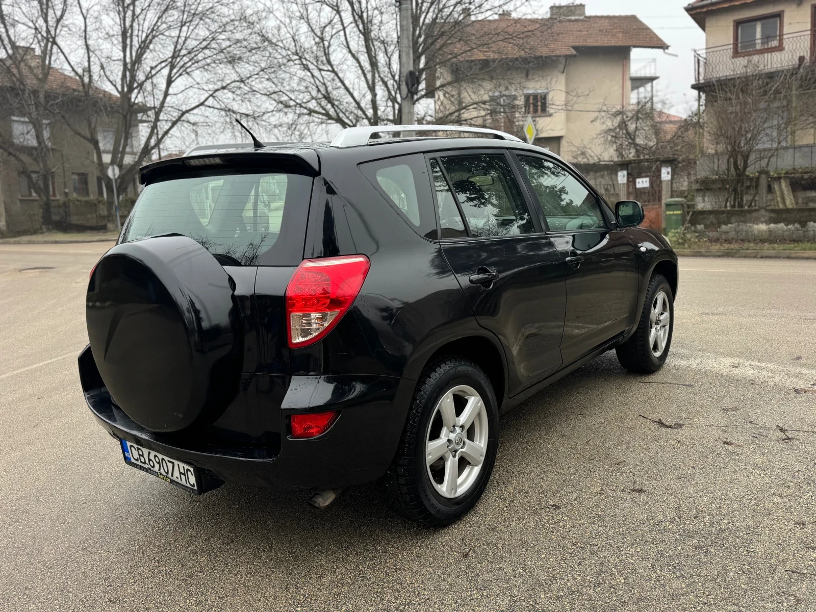 Toyota Rav4 2.2 D-4D 136к.с - изображение 3