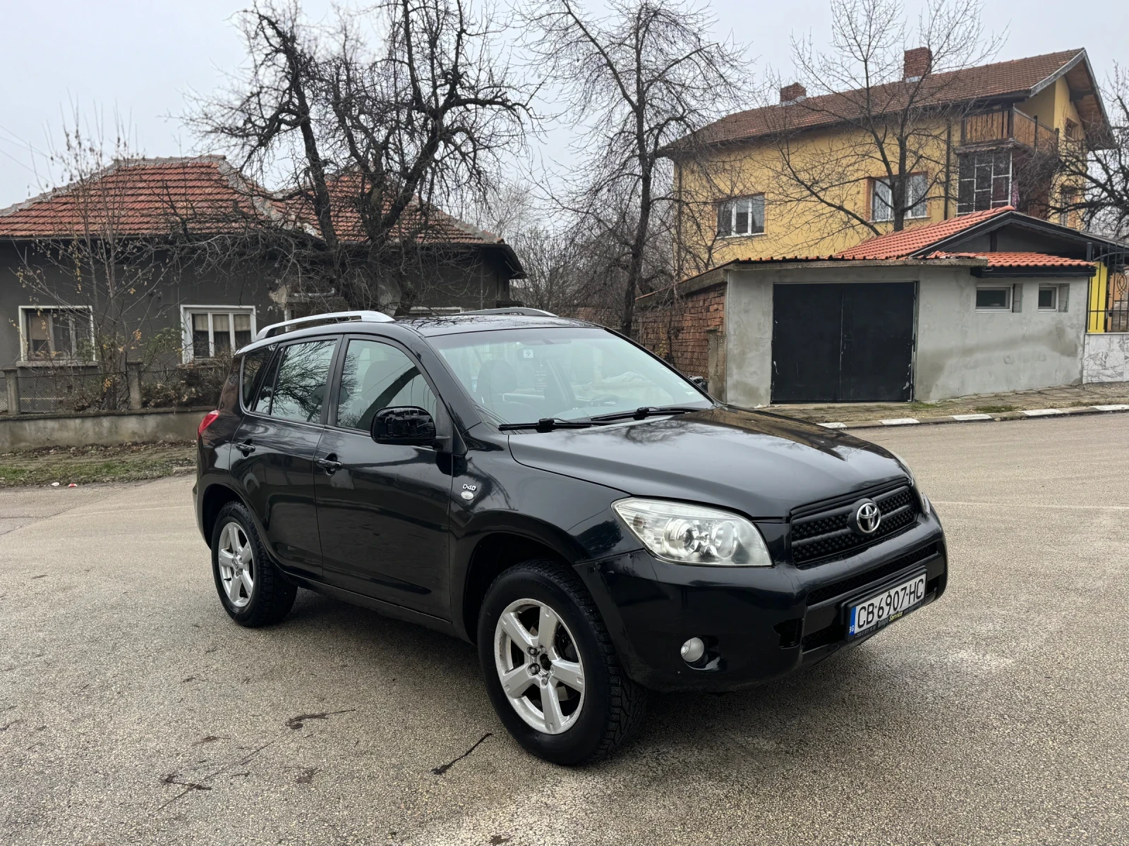 Toyota Rav4 2.2 D-4D 136к.с - изображение 2