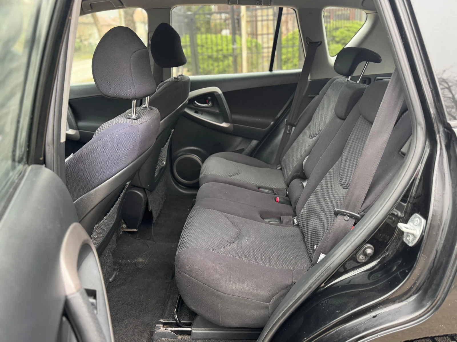 Toyota Rav4 2.2 D-4D 136к.с - изображение 6