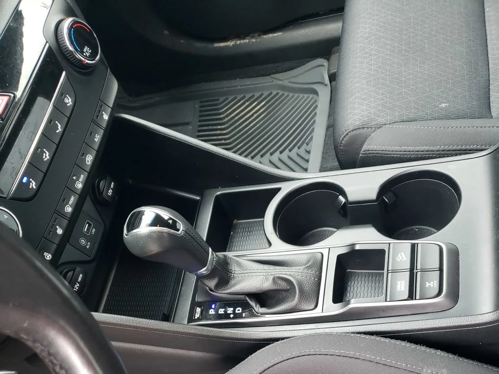 Hyundai Tucson * Premium * CARFAX * ЦЕНА ДО БГ - изображение 8