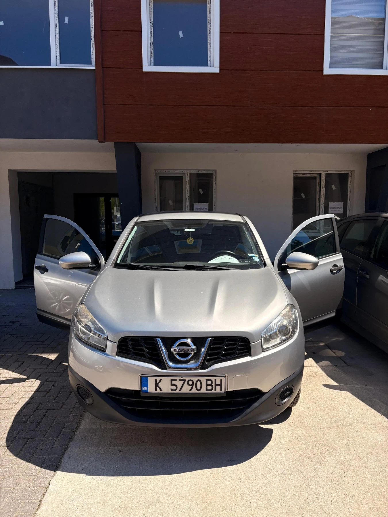 Nissan Qashqai, снимка 5 - Автомобили и джипове - 54311064