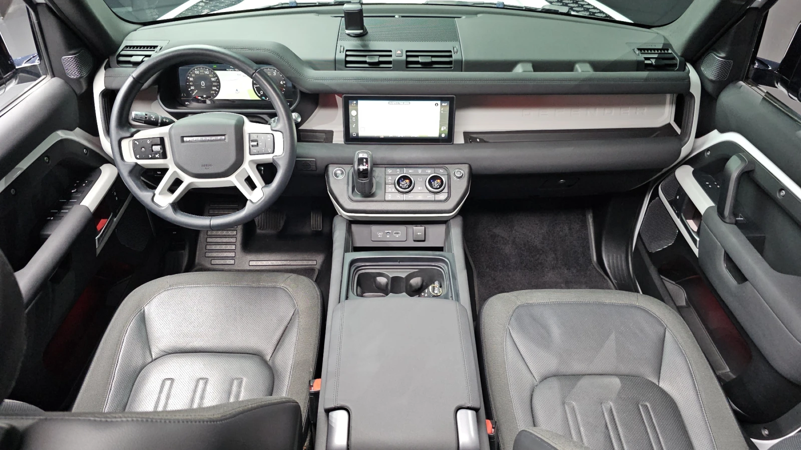 Land Rover Defender D240* 360* BLIND SPOT* ПОДГРЕВ ВОЛАН* ЛЮК* КРАЙНА , снимка 7 - Автомобили и джипове - 55383904