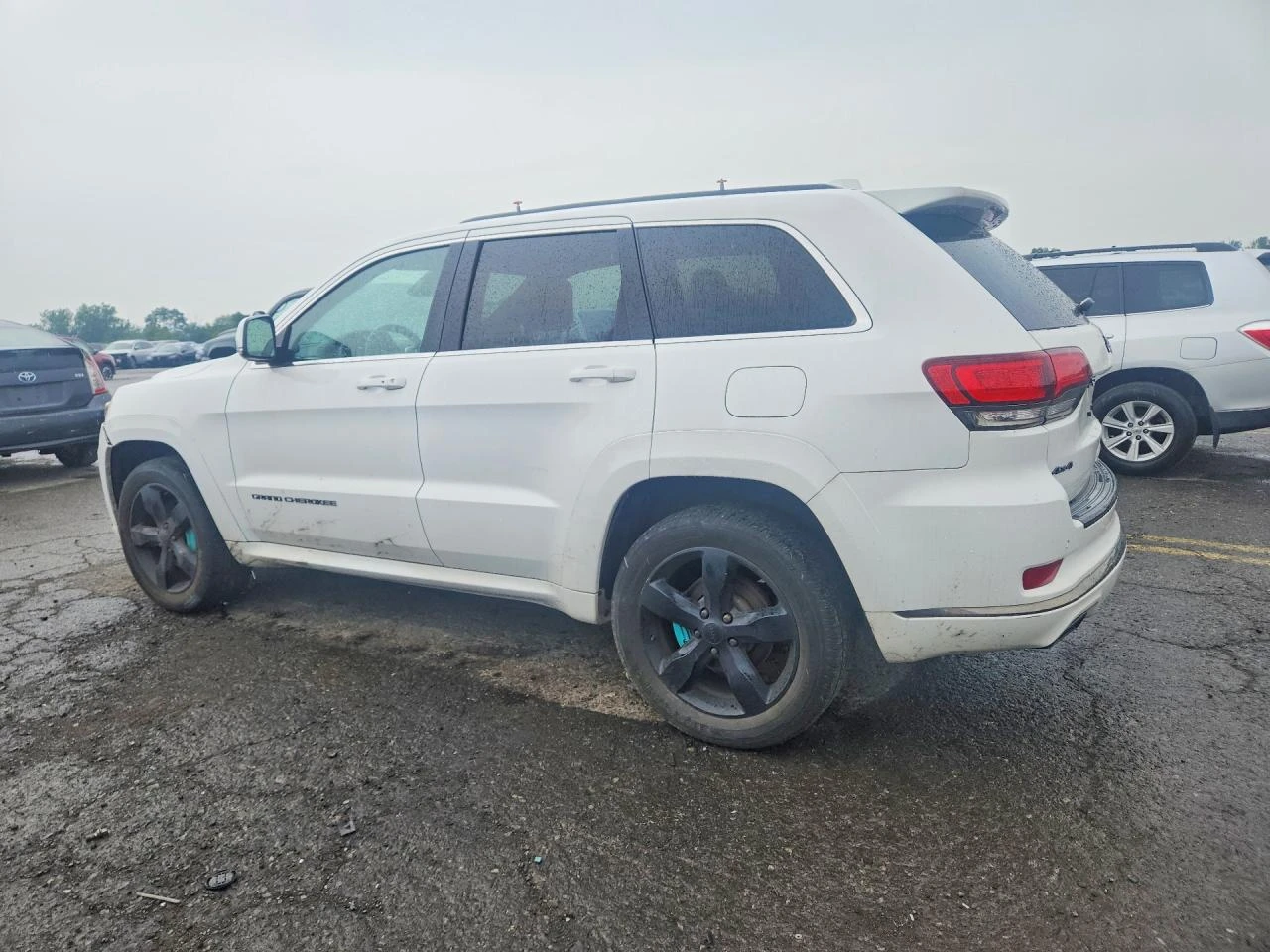 Jeep Grand cherokee 5.7 / OVERLAND / ОБДУХВАНЕ / ПОДГРЕВИ / ДИСТРОНИК , снимка 4 - Автомобили и джипове - 55833575
