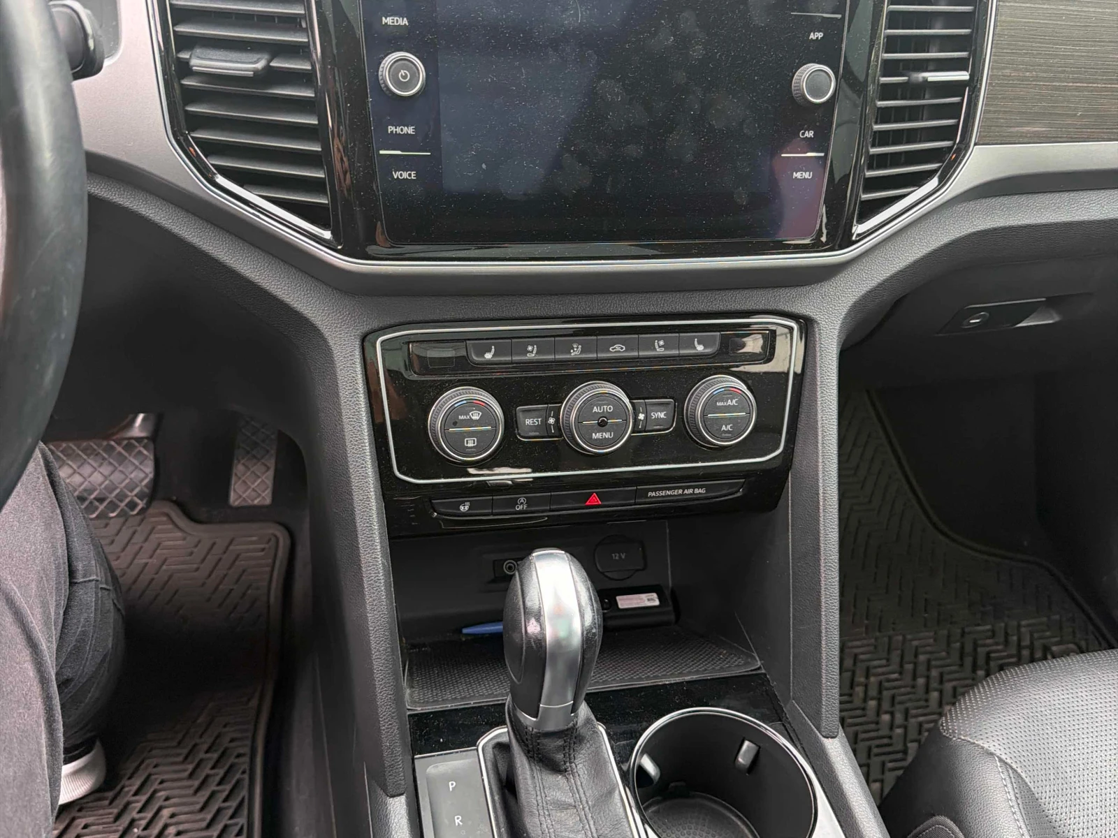 VW Atlas Highline* CARFAX* �������* ���������* ����������*  | Mobile.bg � ����������� 9