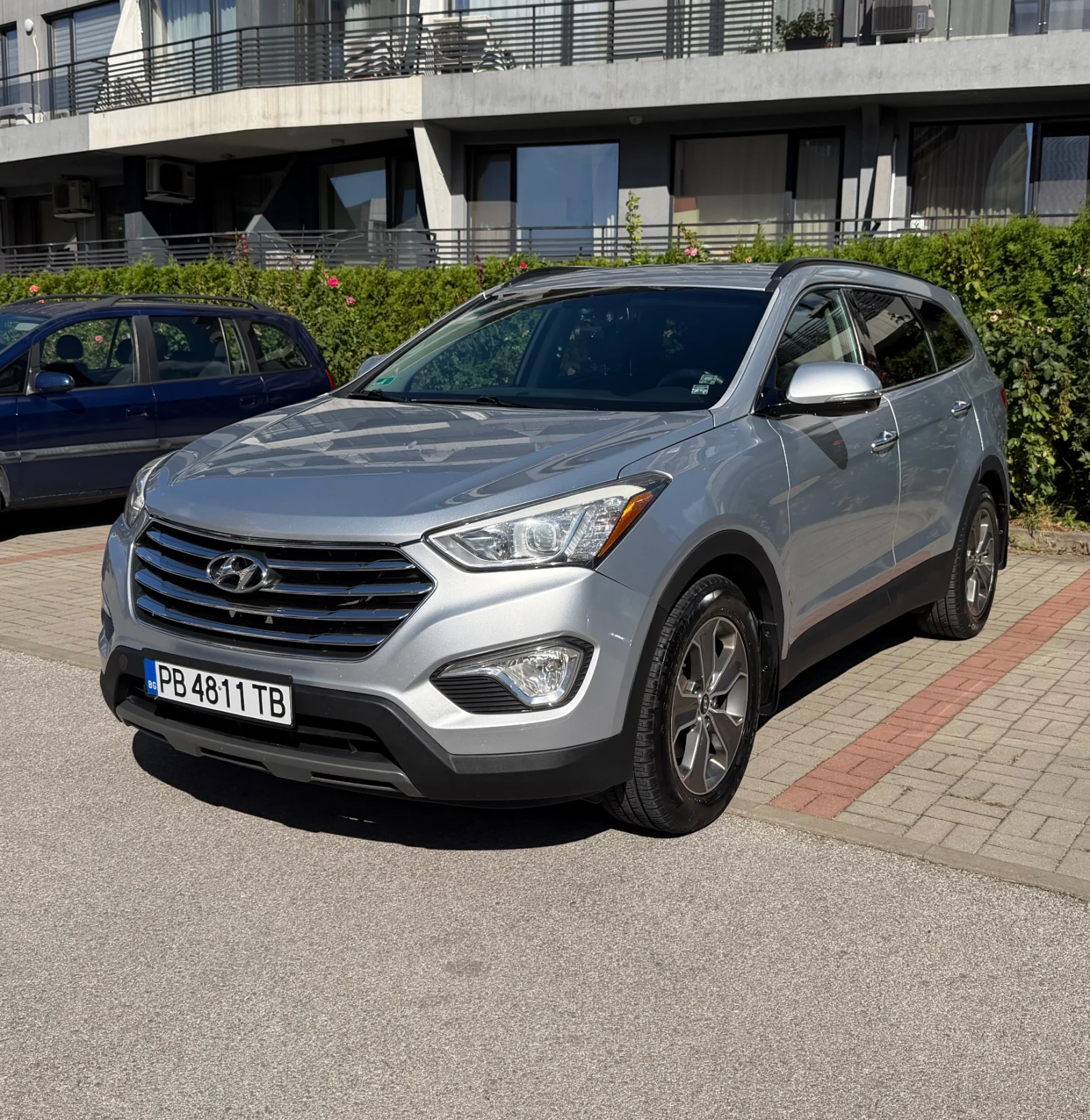 Hyundai Santa fe 3.3L V6/Automatic/7-Seater/Kima