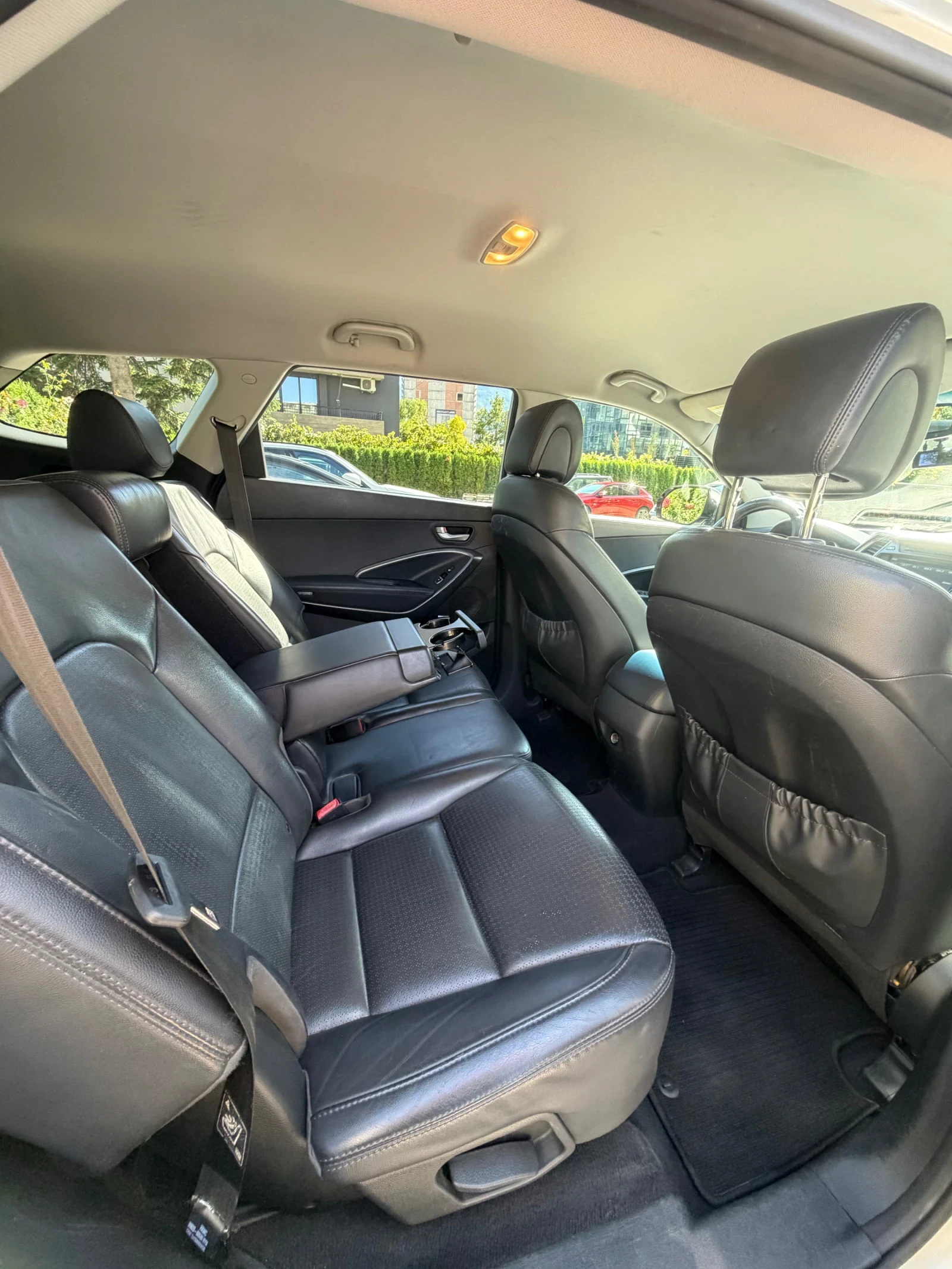 Hyundai Santa fe 3.3L V6/Automatic/7-Seater/Kima, снимка 9 - Автомобили и джипове - 56058867