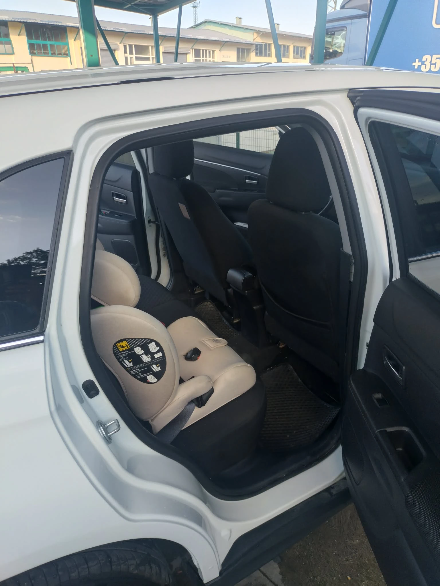 Mitsubishi ASX 1.8 DI-D 150 4x4, снимка 13 - Автомобили и джипове - 56087615