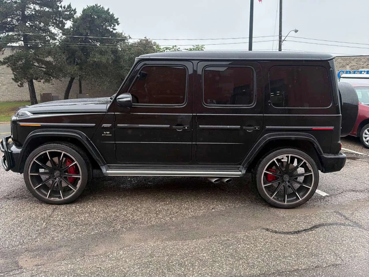 Mercedes-Benz G 63 AMG / 360 / Distronic / Burmester / Carfax, снимка 2 - Автомобили и джипове - 56253128