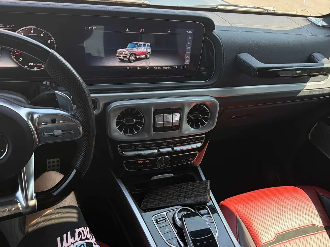 Mercedes-Benz G 63 AMG / 360 / Distronic / Burmester / Carfax, снимка 9 - Автомобили и джипове - 56253128