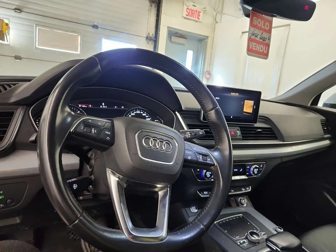 Audi Q5 * PROGRESSIV * ПОДГРЕВ * PARKING DISTANCE CONTROL , снимка 11 - Автомобили и джипове - 56253691