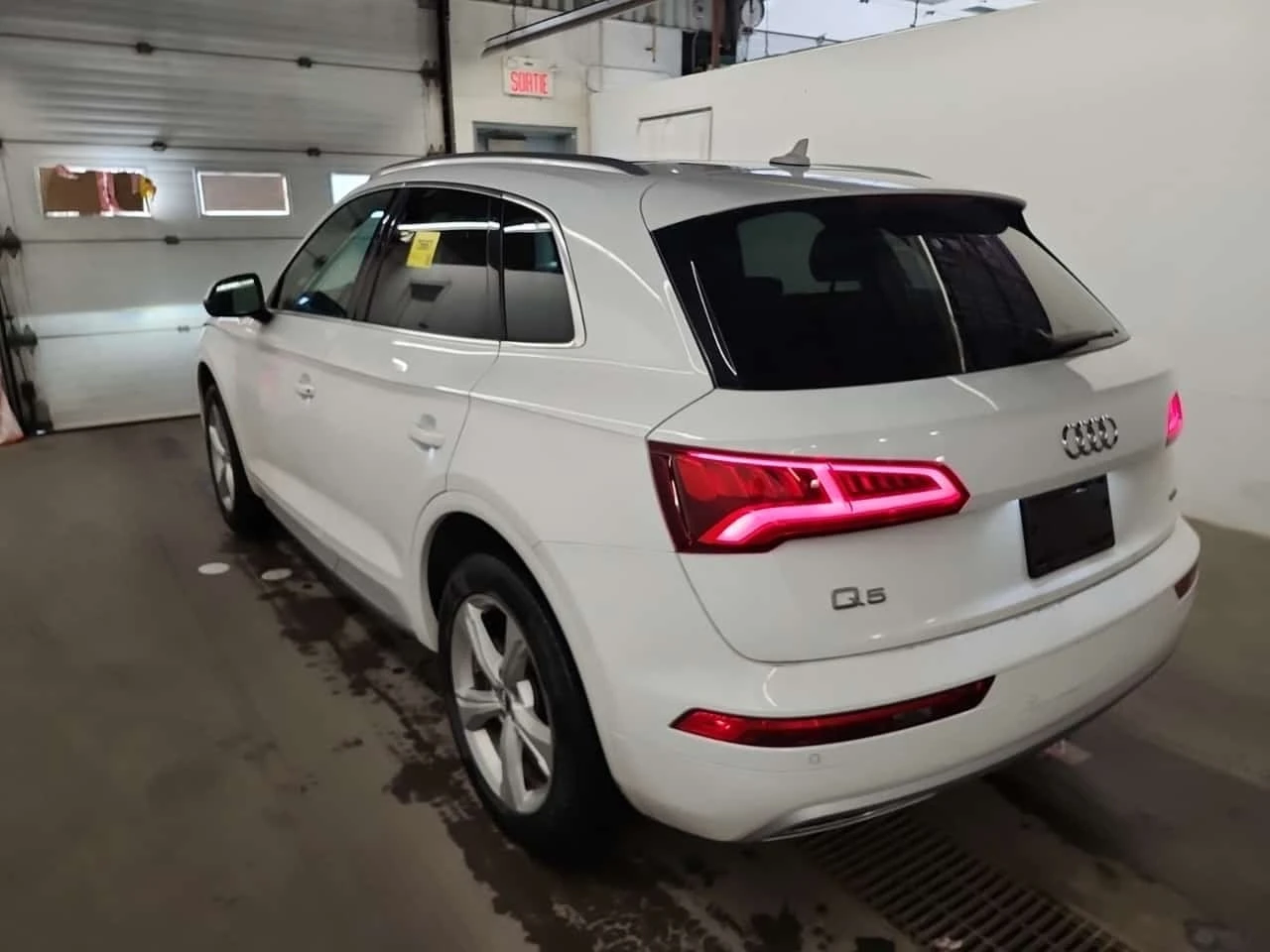 Audi Q5 * PROGRESSIV * ПОДГРЕВ * PARKING DISTANCE CONTROL , снимка 5 - Автомобили и джипове - 56253691