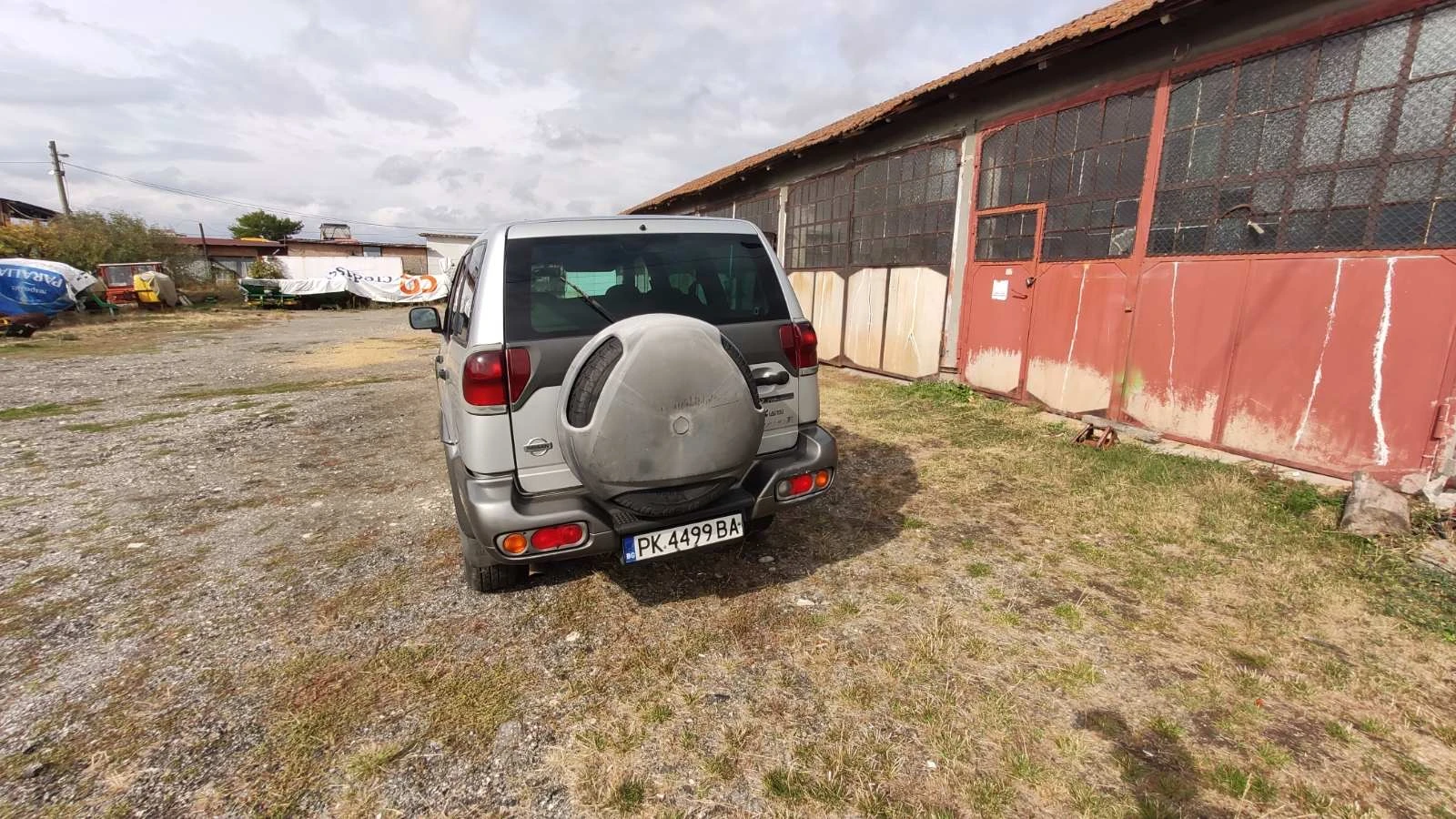 Nissan Terrano, снимка 6 - Автомобили и джипове - 56544303