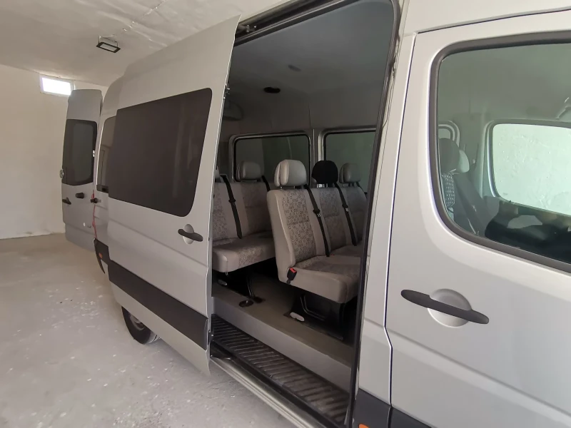 VW Crafter, снимка 12 - Бусове и автобуси - 49380782