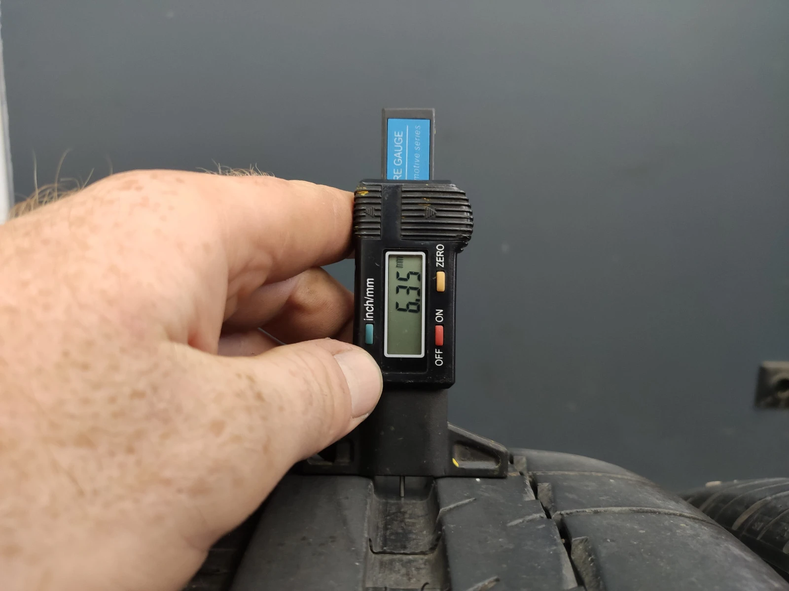  235/35R19 | Mobile.bg   4