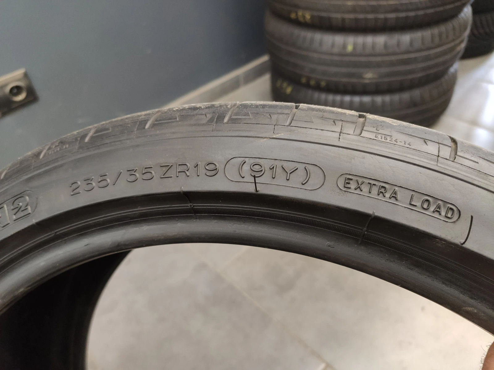  235/35R19 | Mobile.bg   6