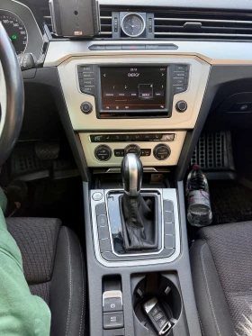 VW Passat 2.0TDI 150кс DSG ОБСЛУЖЕНА ОТ ДО!, снимка 8