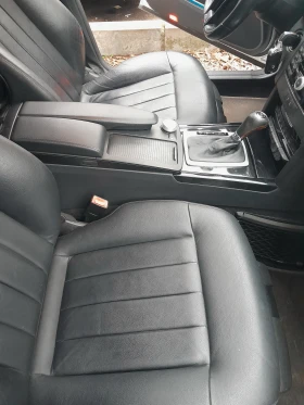 Mercedes-Benz E 220 AMG Elegance, снимка 11