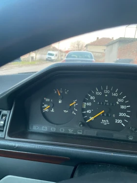 Mercedes-Benz 124 250D, снимка 13