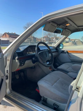 Mercedes-Benz 124 250D, снимка 6