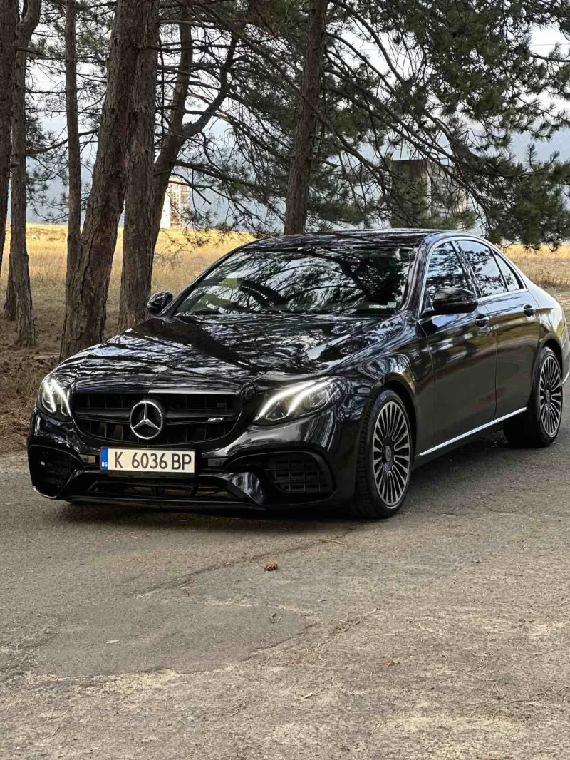 Mercedes-Benz E 220 AMG, снимка 1 - Автомобили и джипове - 47306399