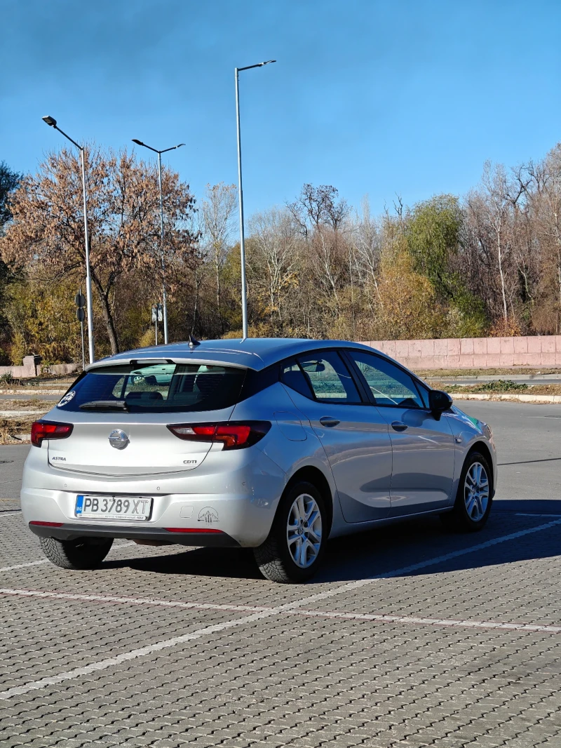 Opel Astra 1.6 CDTI, снимка 4 - Автомобили и джипове - 48087872