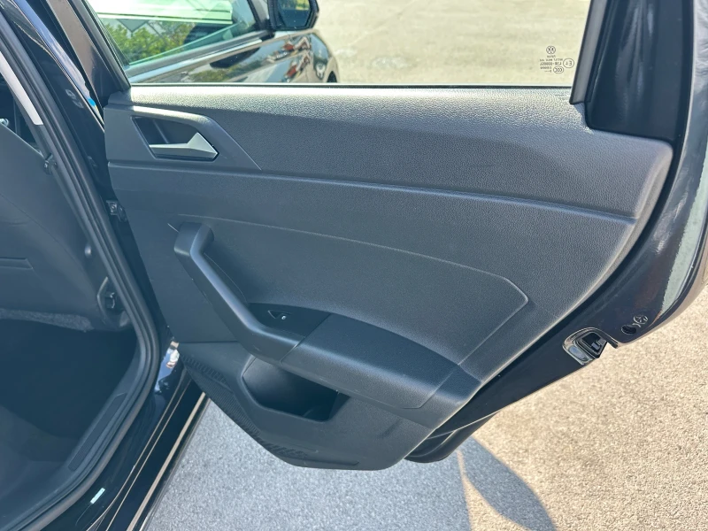 VW Polo 1.6 TDI, снимка 8 - Автомобили и джипове - 51177407