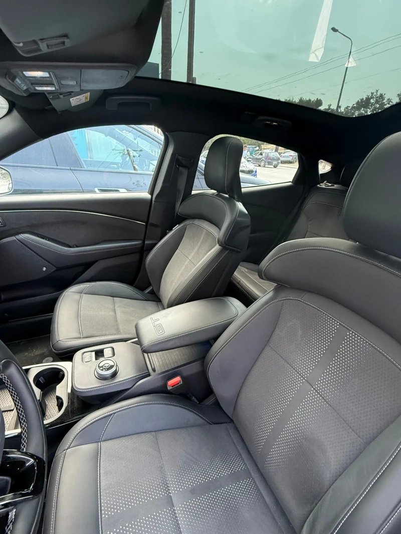 Ford Mustang Mach-E GT, снимка 7 - Автомобили и джипове - 51641420