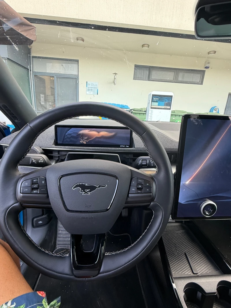 Ford Mustang Mach-E GT, снимка 6 - Автомобили и джипове - 51641420