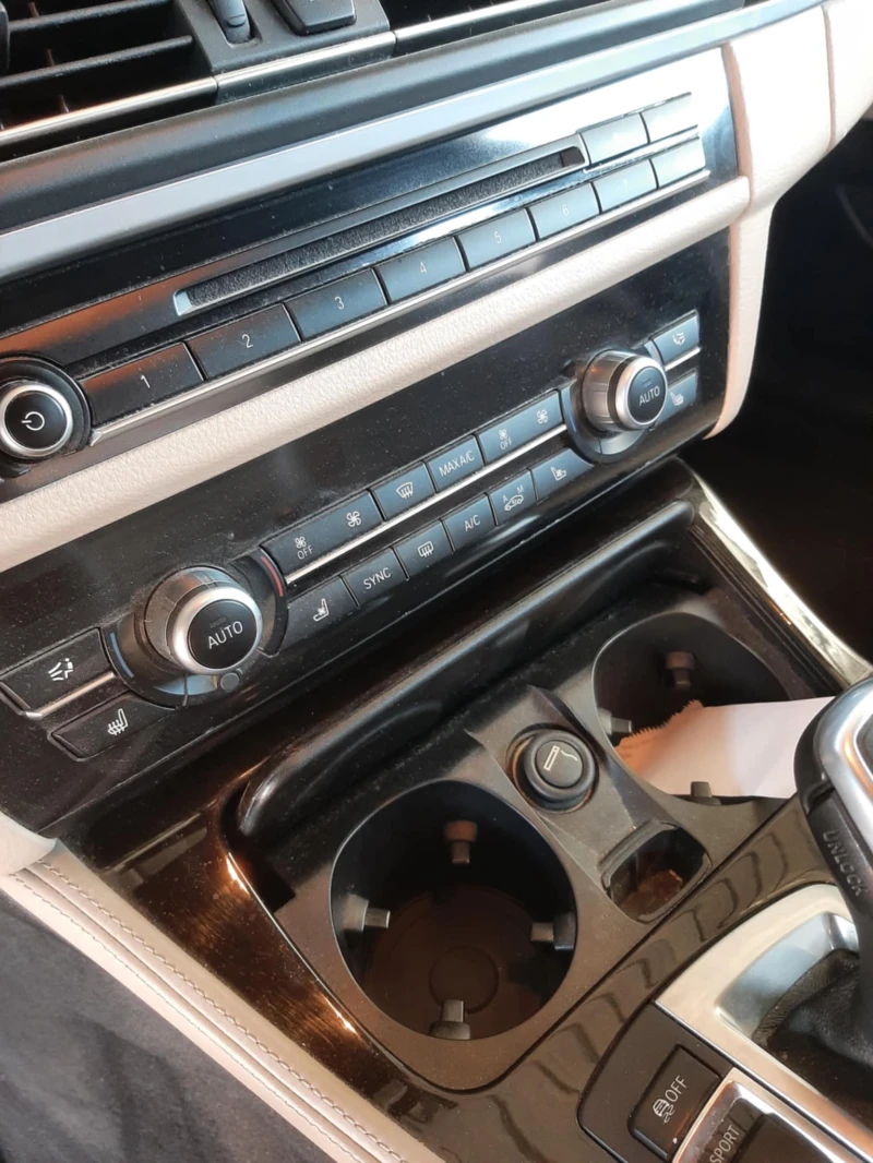 BMW 530 LCI, снимка 10 - Автомобили и джипове - 52388815