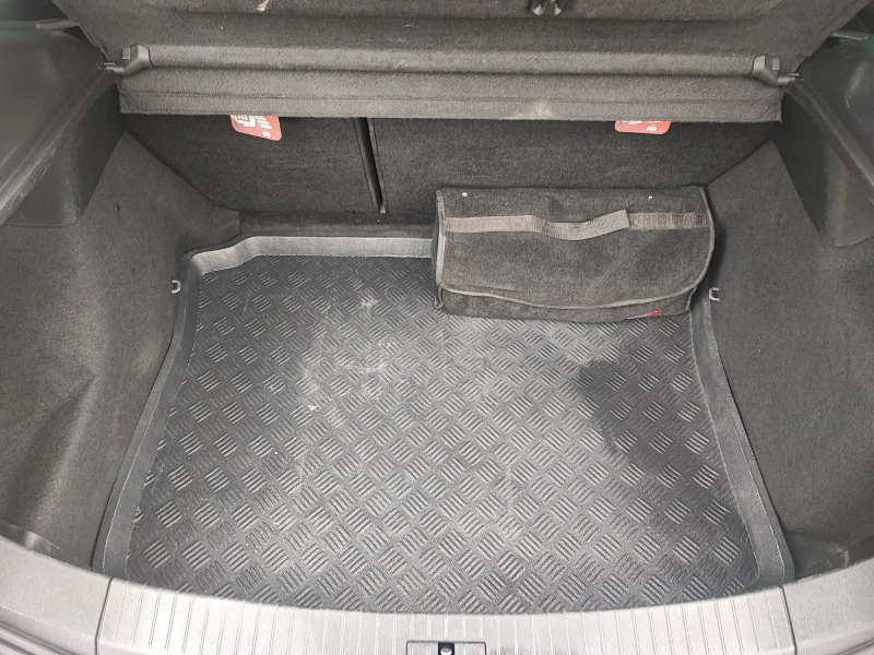 Seat Leon 1.9 TDI, снимка 11 - Автомобили и джипове - 52918871