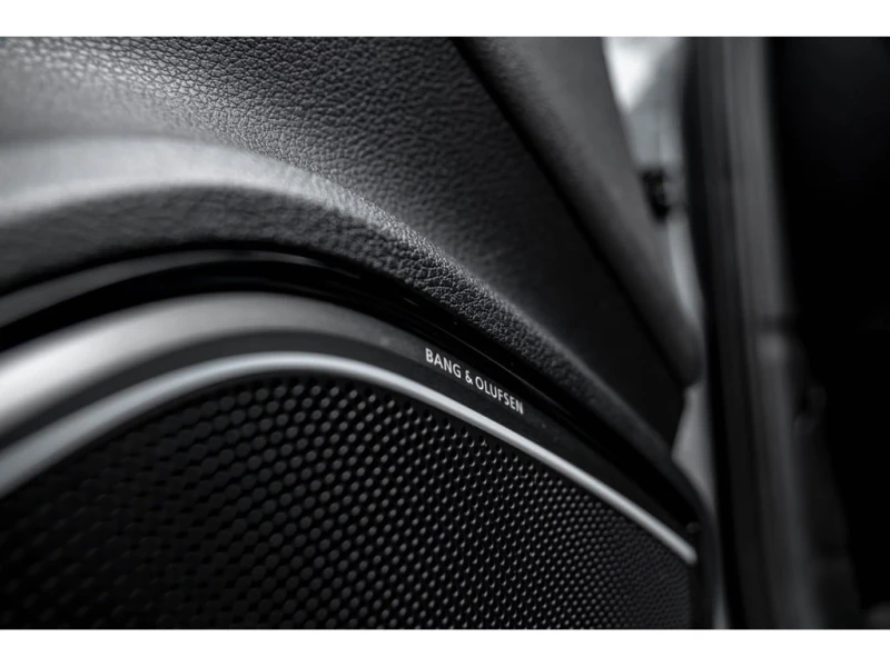 Audi S3 * TECHNIK | QUATTRO | NAVI | CAM | SUNROOF * CARFA, снимка 10 - Автомобили и джипове - 52959435