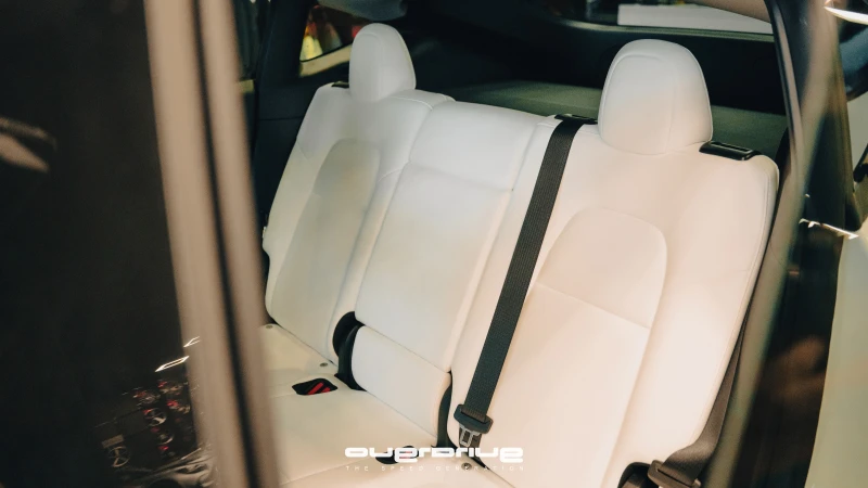 Tesla Model Y Long Range Dual Motor Европейска, снимка 11 - Автомобили и джипове - 53373280