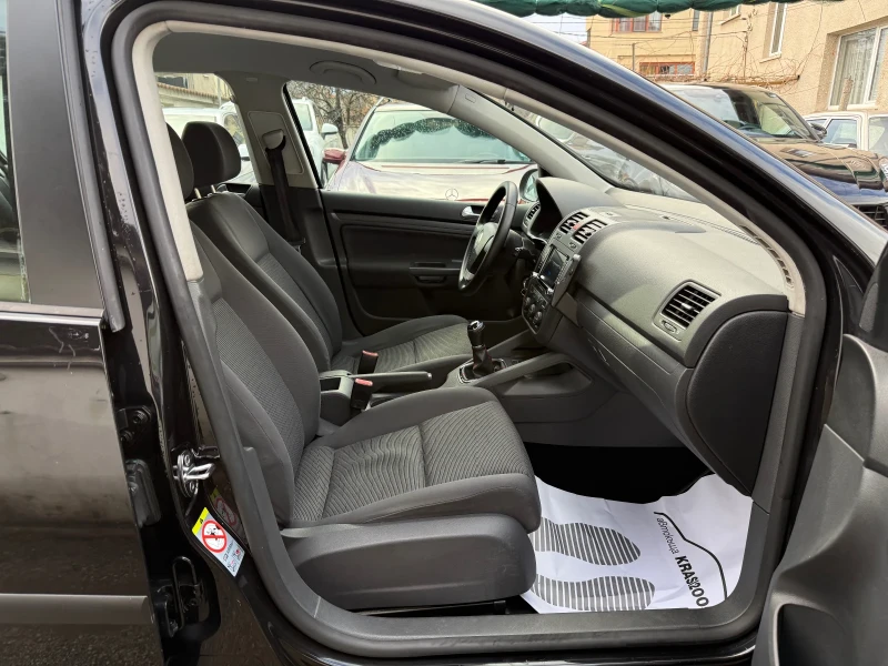 VW Golf 1.9TDI 105HP NAVI, снимка 13 - Автомобили и джипове - 53406388