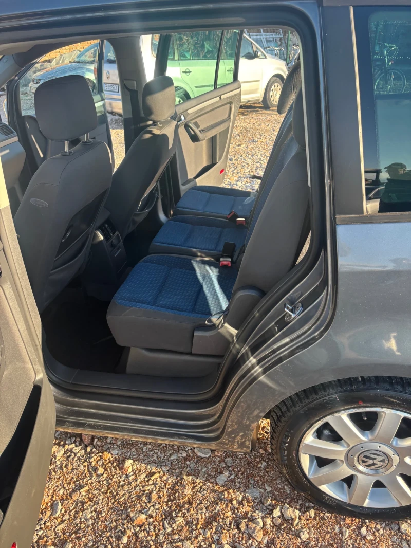 VW Touran, снимка 9 - Автомобили и джипове - 53498885