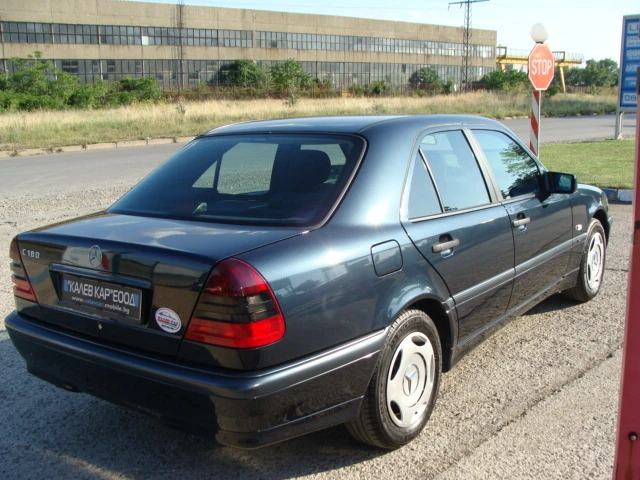 Mercedes-Benz C 180 1.8 - изображение 4