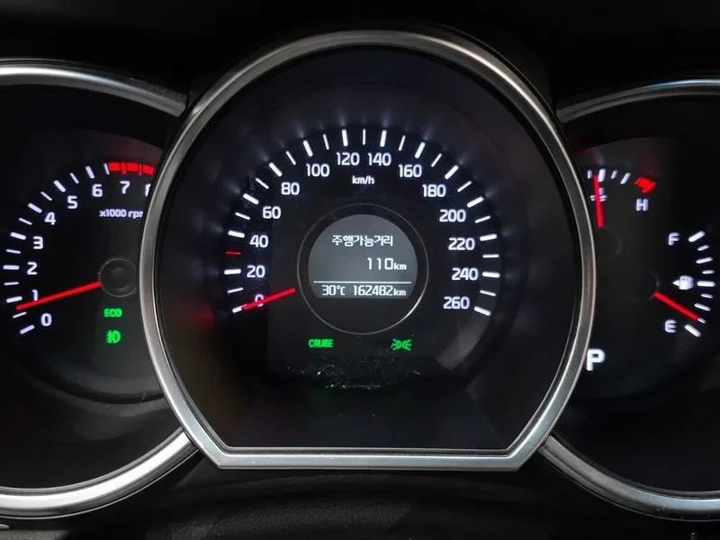 Kia K5 2.0 LUXURY TRENDY, снимка 8 - Автомобили и джипове - 55783729